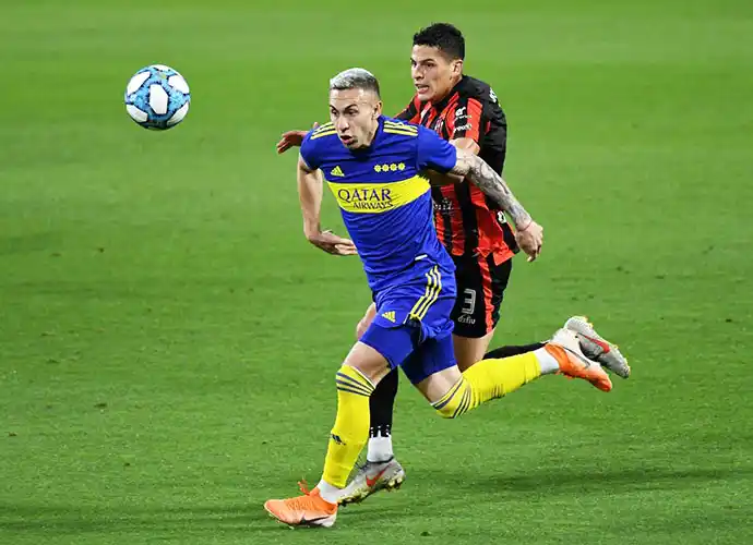 Boca, con suspenso, a semifinales