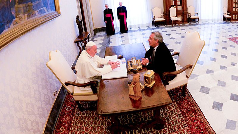 Fernández vio a Francisco "preocupado por el pueblo argentino y por la deuda"