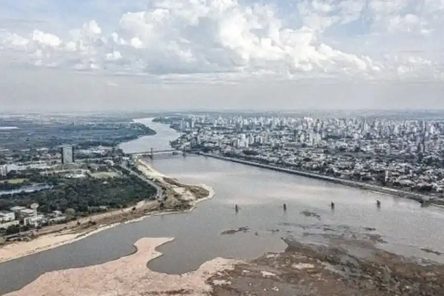 El río Paraná crecería un metro en dos semanas en el puerto Santa Fe