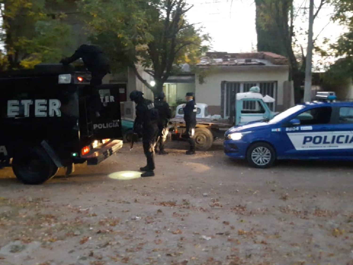  Allanamiento en barrio Bouchard dejó dos detenidos