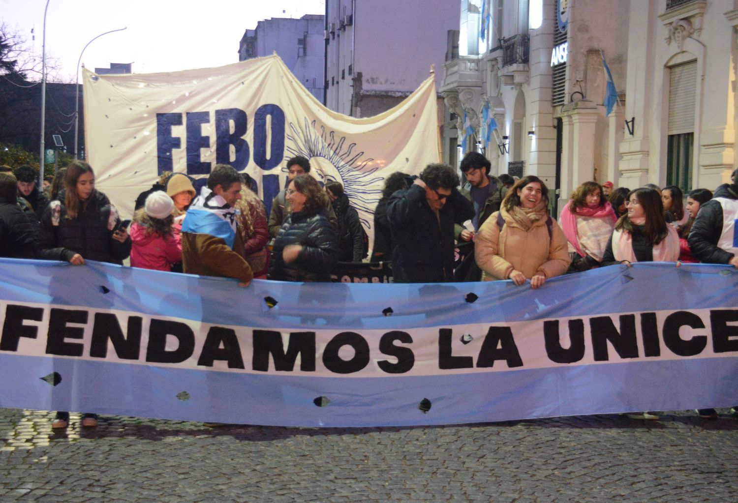 Comenzó el paro total de actividades docentes de la Unicen