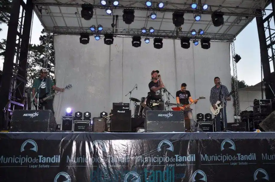 Suburbanos Rock se  presenta en El Fuerte