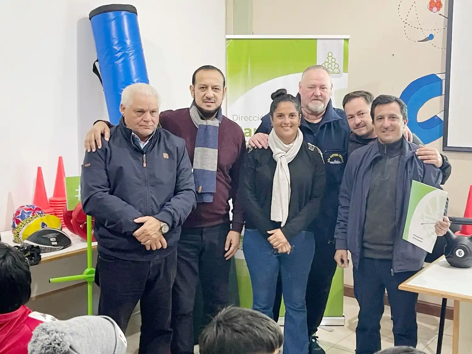 Se entregaron insumos y equipamiento a instituciones en el marco del presupuesto participativo