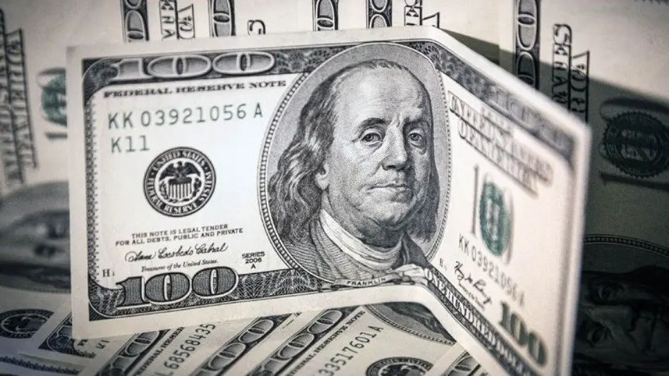 El dólar "blue", imparable: cerró a $583