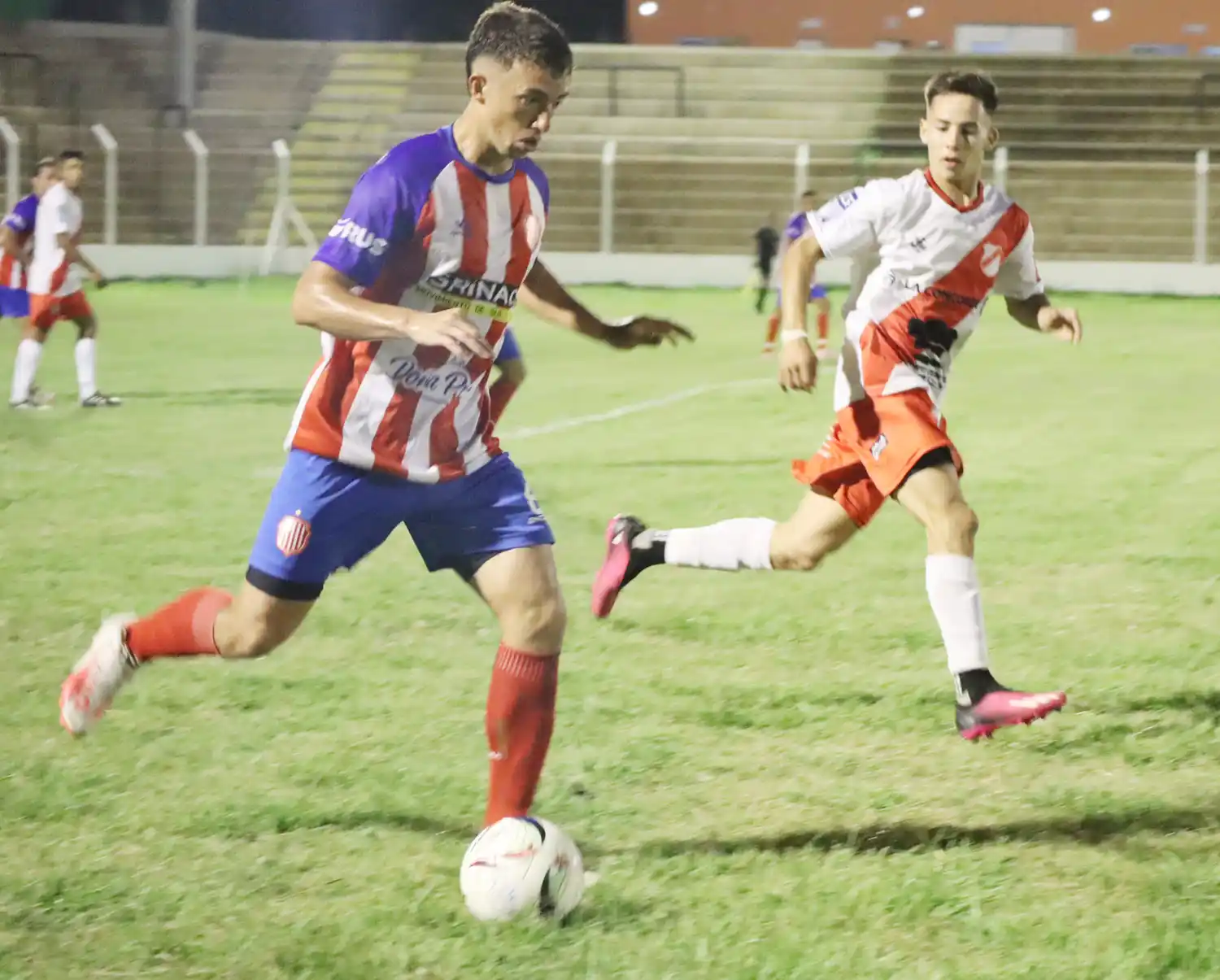 Colegiales y Libertad igualaron sin goles por la Copa Entre Ríos de Fútbol