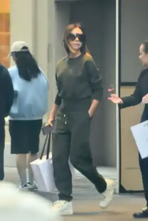 Victoria Beckham sorprendió con una imagen poco habitual en medio de rumores de distanciamiento con su hijo Brooklyn/ Hola!