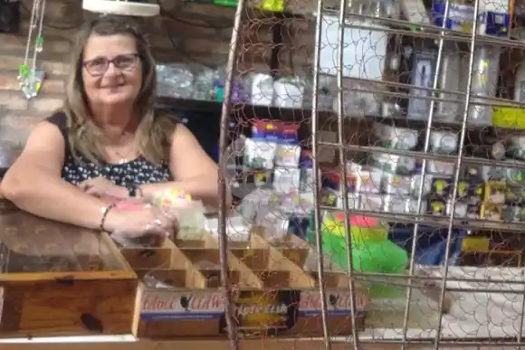 “Hacer algo bueno me llena el alma”: encontró una bolsita con 4 millones de pesos y los devolvió