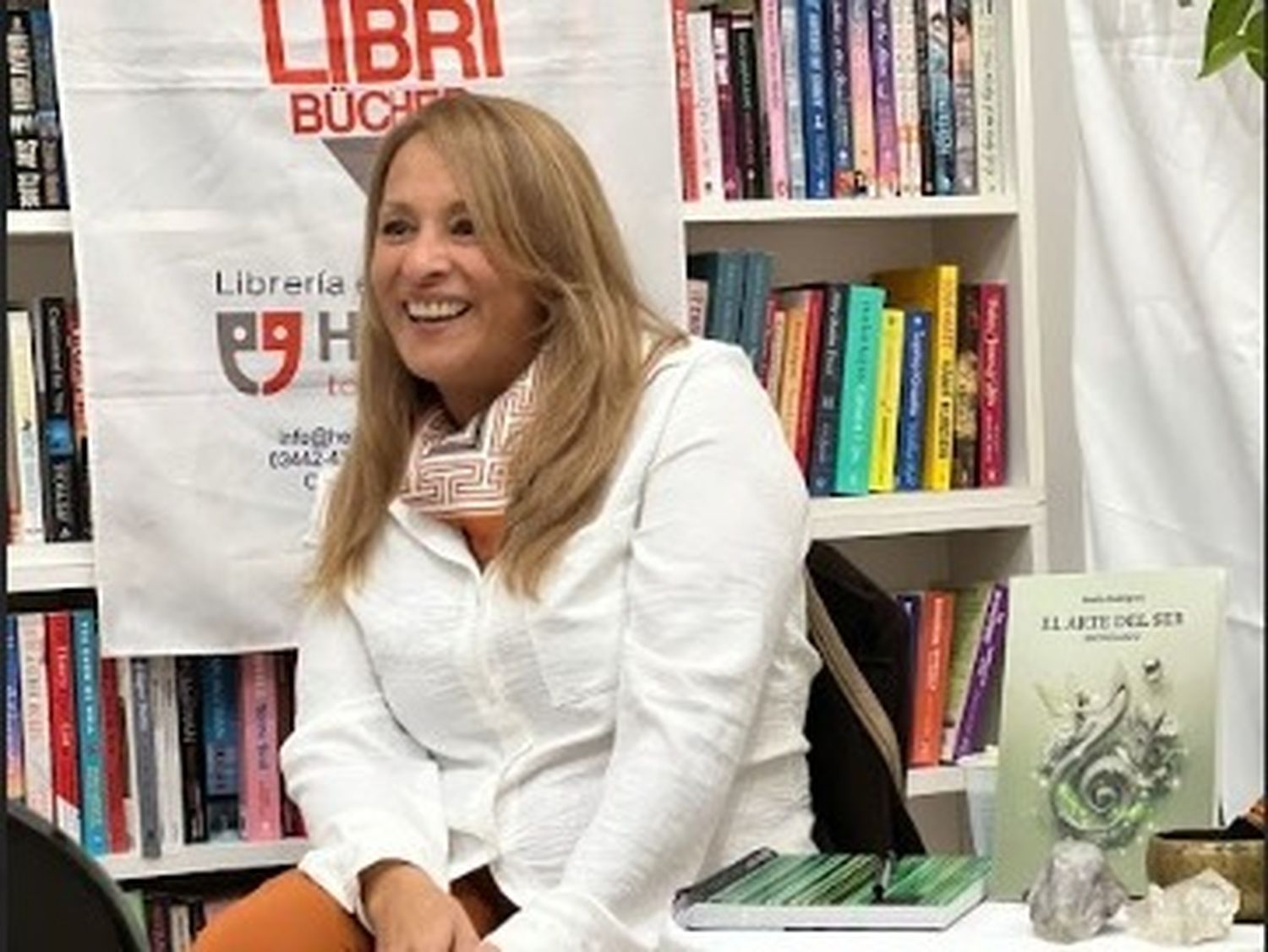 Noelia Rodríguez presentó su primer libro: "El Arte del Ser: Monólogo"