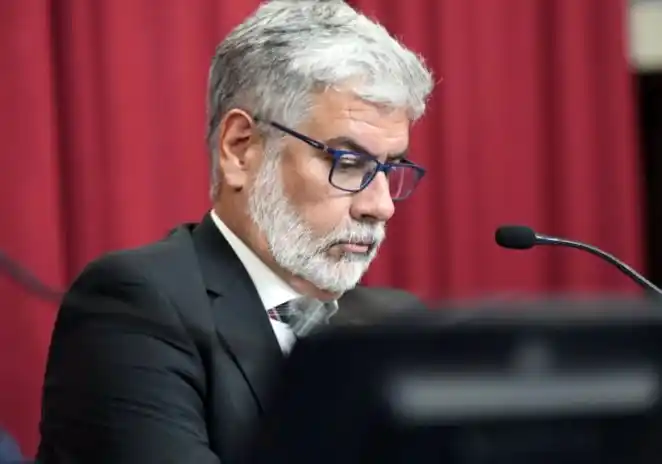 Feletti quiere “desvincular” precios internos