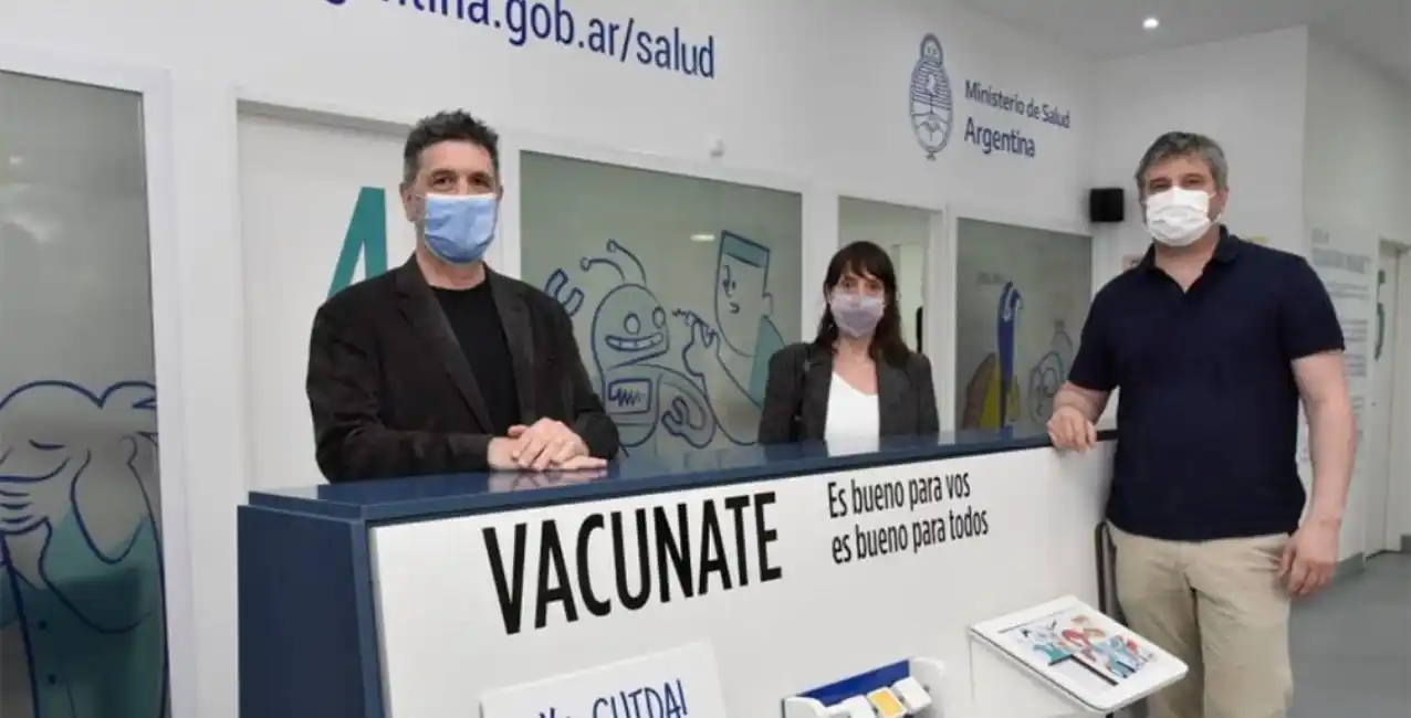 Tecnópolis: inauguraron un “vacunatorio amigable” con juegos y murales