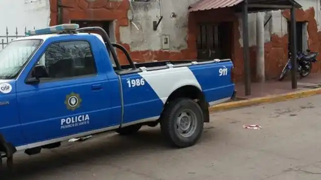 Santa Fe: hallan a una joven asesinada a puñaladas y a su novio ahorcado