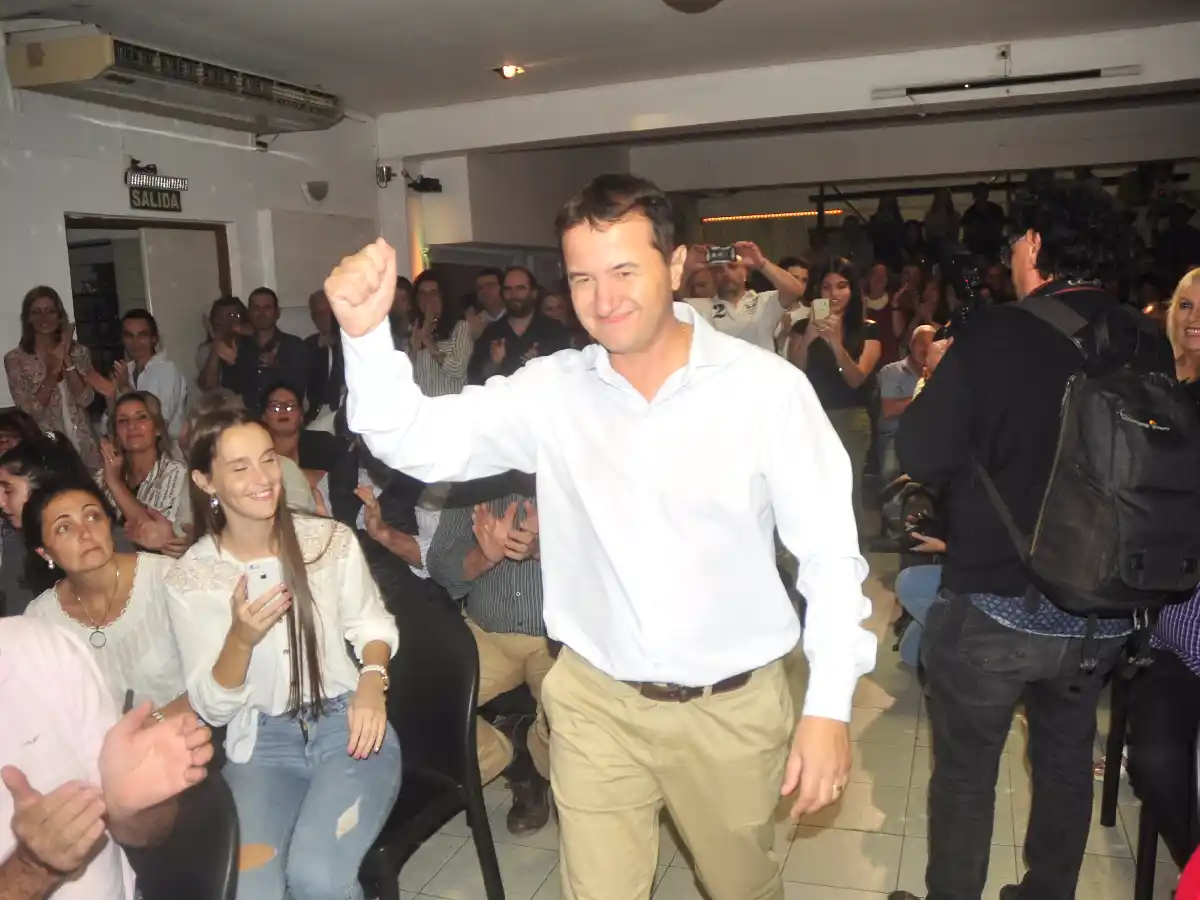 Stoppani presentó su lista y afirmó que quiere una ciudad más segura