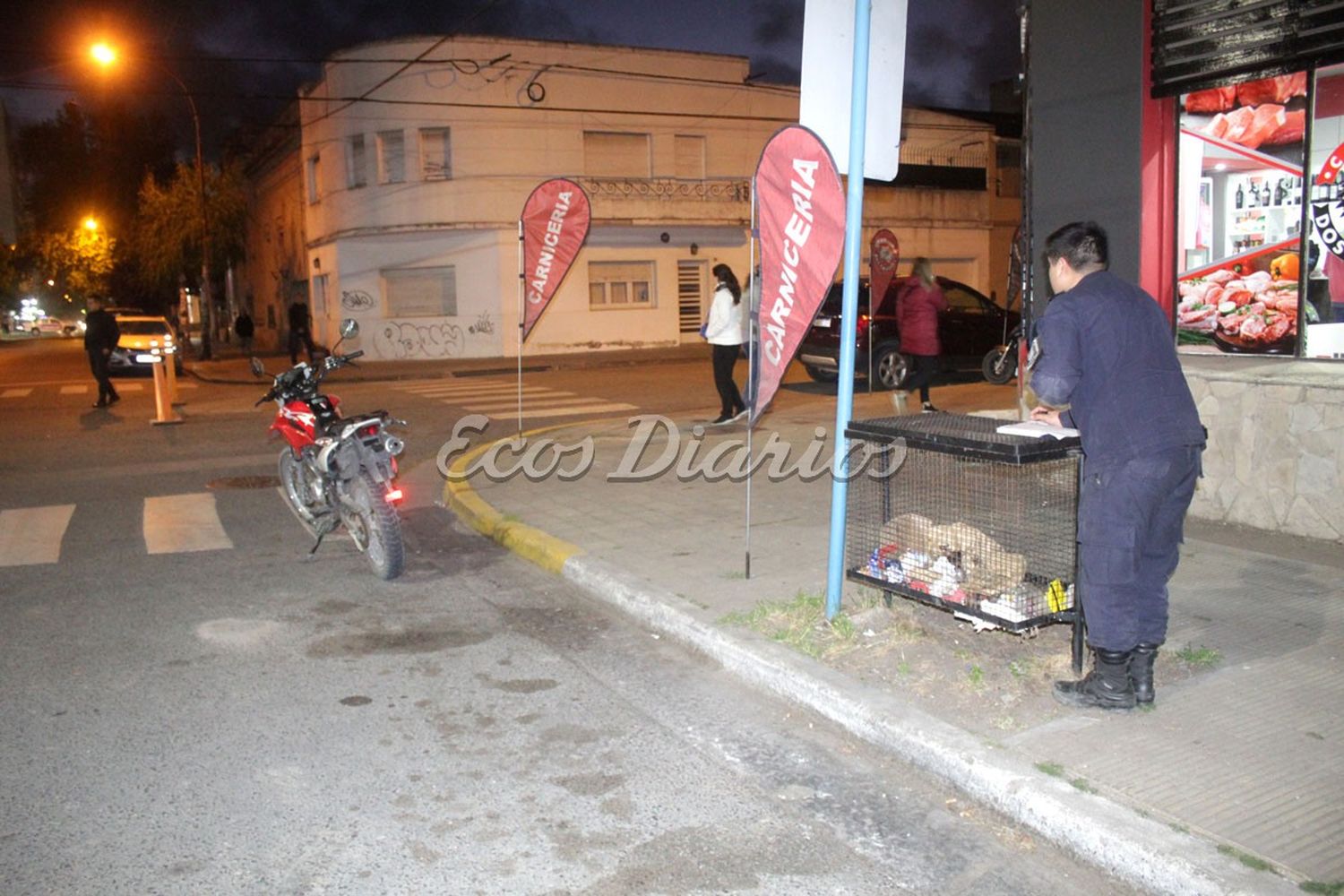 Un motociclista fue trasladado al Hospital tras un choque