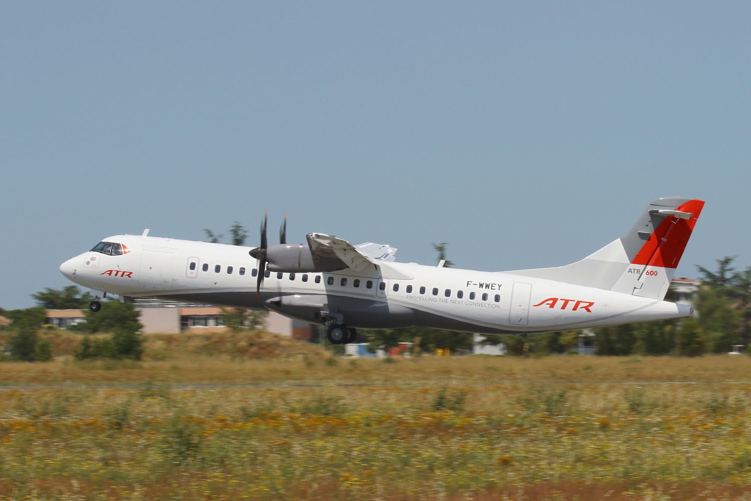 ATR y Air New Zealand se asocian para explorar el futuro de los turbohélices híbridos y eléctricos