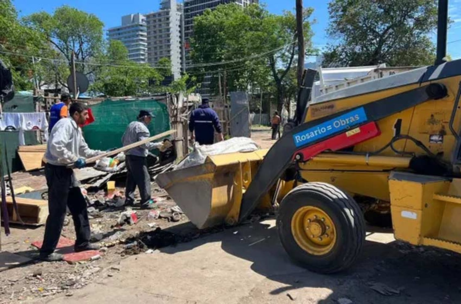 Operativo en Puerto Norte: demolieron chatarrerías ilegales tras violaciones de clausuras