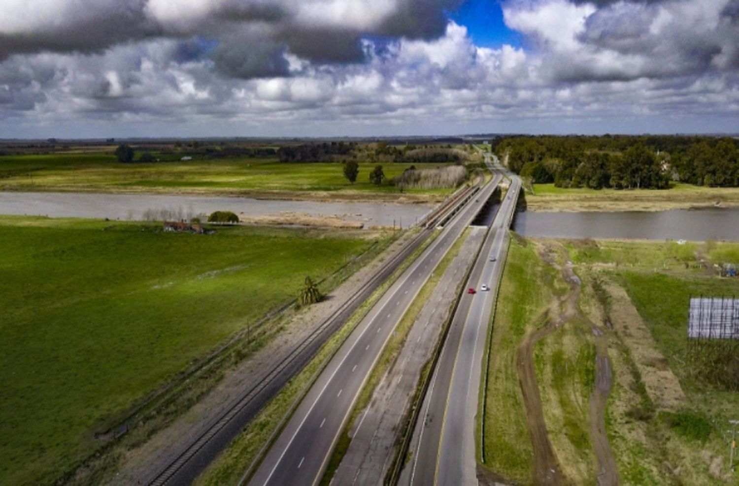 La Provincia licitó la repavimentación de 146 kilómetros de la Ruta 2