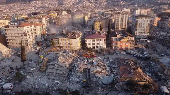 TRAGEDIA EN CIFRAS: Más de 50.000 muertos dejó el terremoto en Turquía y Siria  