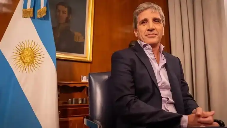 Caputo y Posse recibirán a la misión del Fondo Monetario para renegociar las metas
