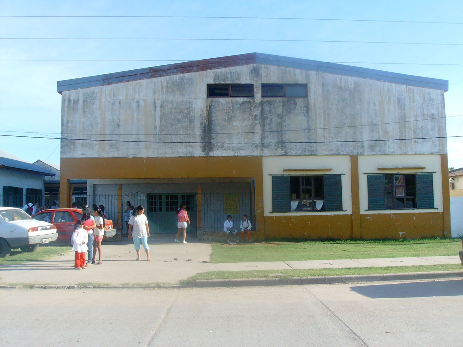 El CGE anunció que está prohibido el  cobro de cuotas en las escuelas públicas