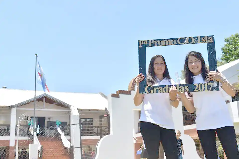 “Nunca pensé que pasados los años, la vida me iba a regalar terminar la secundaria con mi hija”