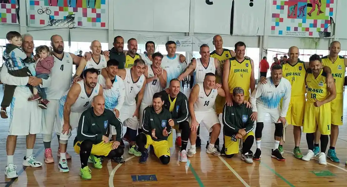 Debut sin victoria en el Mundial de Maxibasquet