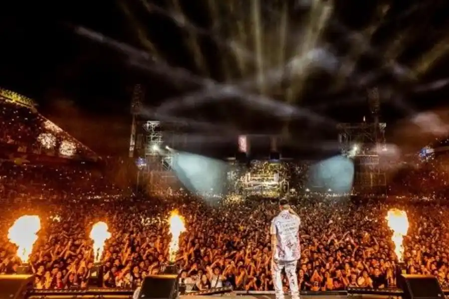 Duki monumental y sold out: el músico vendió 150 mil entradas en pocas horas