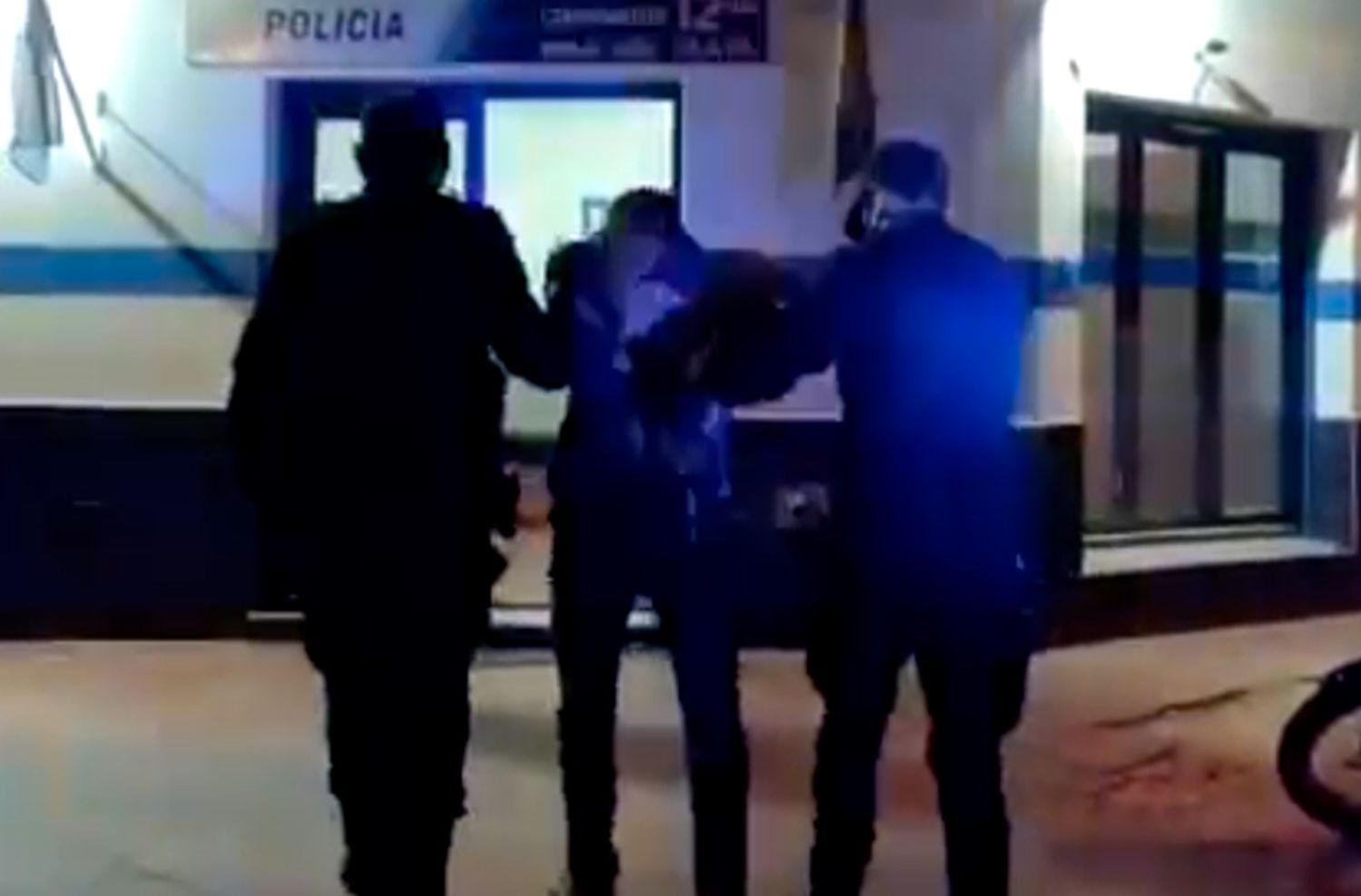 Quiso robar pero lo detuvieron los vecinos