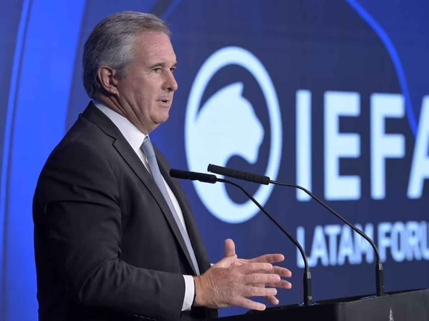 El Gobierno anunció que volverá al mercado internacional de deuda