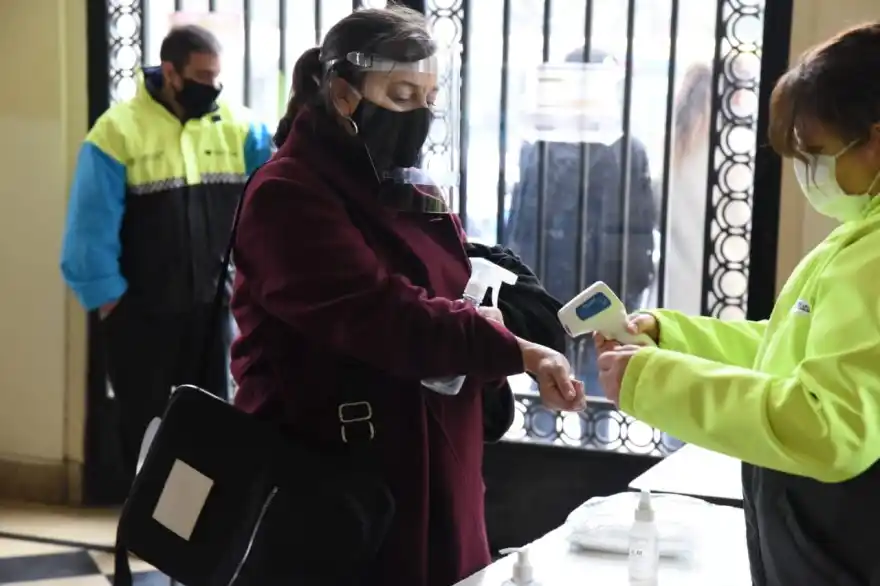 La Plata: La titular del Concejo Deliberante tiene Covid-19 y es el primer contagio dentro del gabinete de Julio Garro