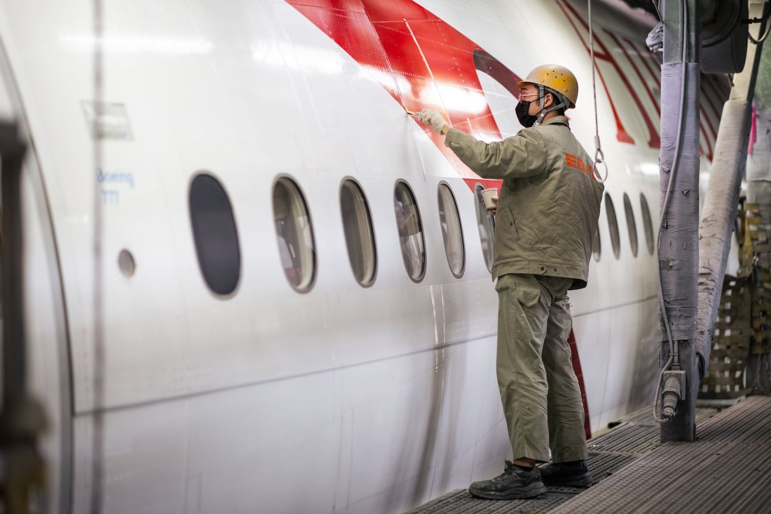 Austrian Airlines Leads with the First AeroSHARK-Equipped Boeing 777-200ER