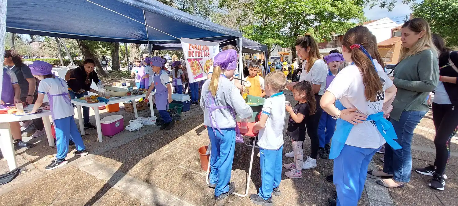 La Escuela Nº 70 organizó una nueva edición de la Fiesta de la Fruta