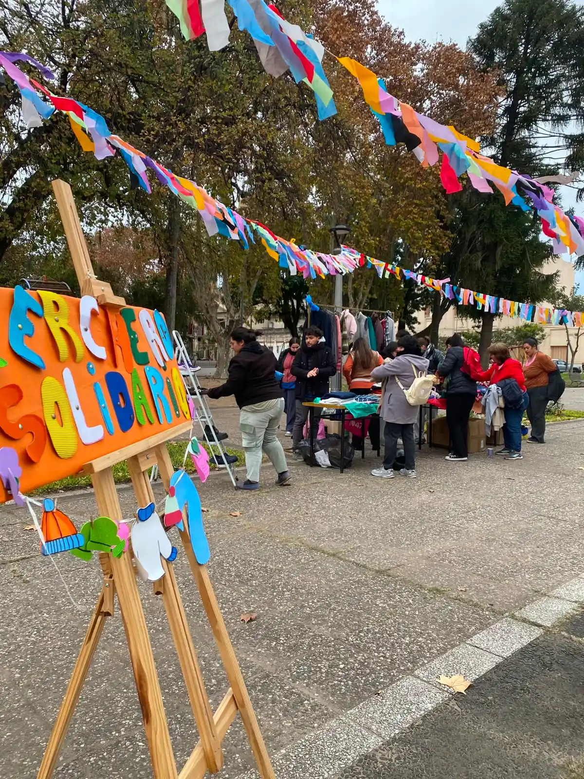 perchero solidario - 2