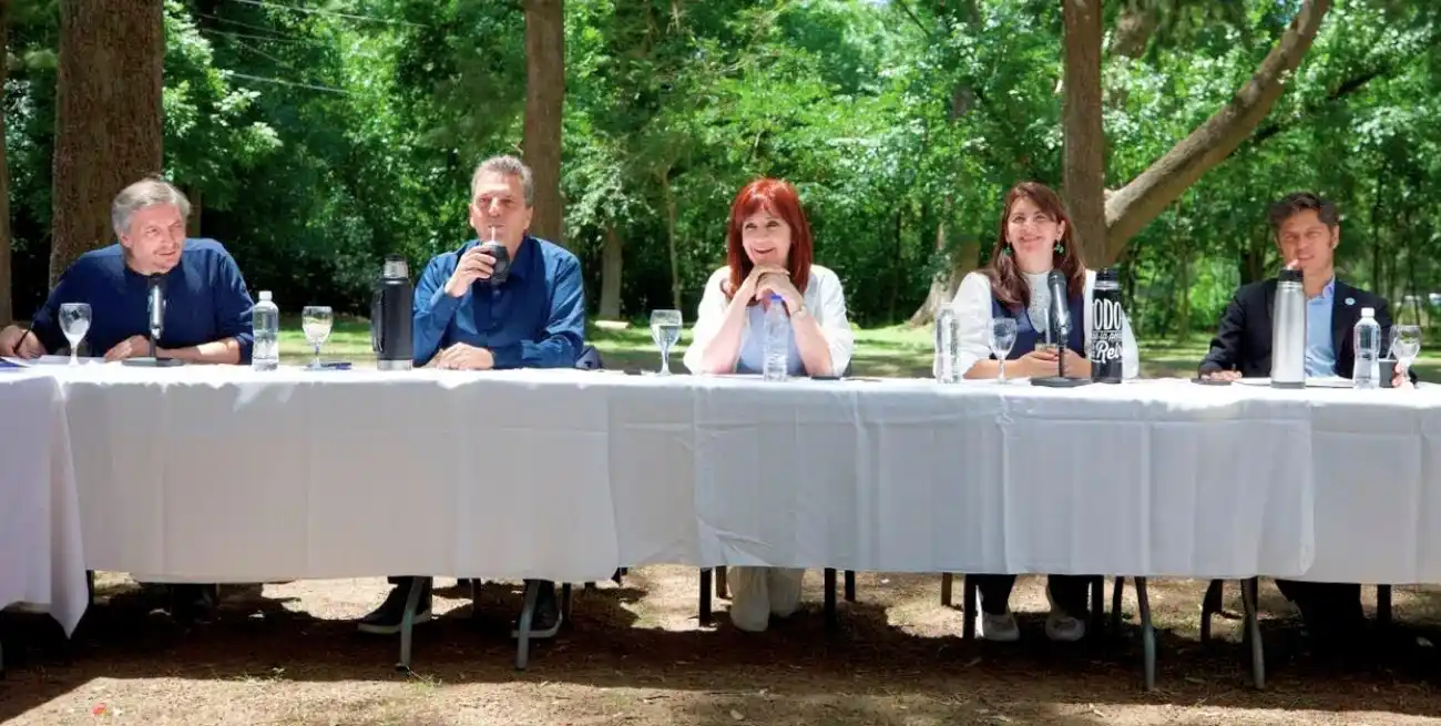 Los dirigentes se reunieron con el objetivo de "volver a conectar y dejar atrás las internas".