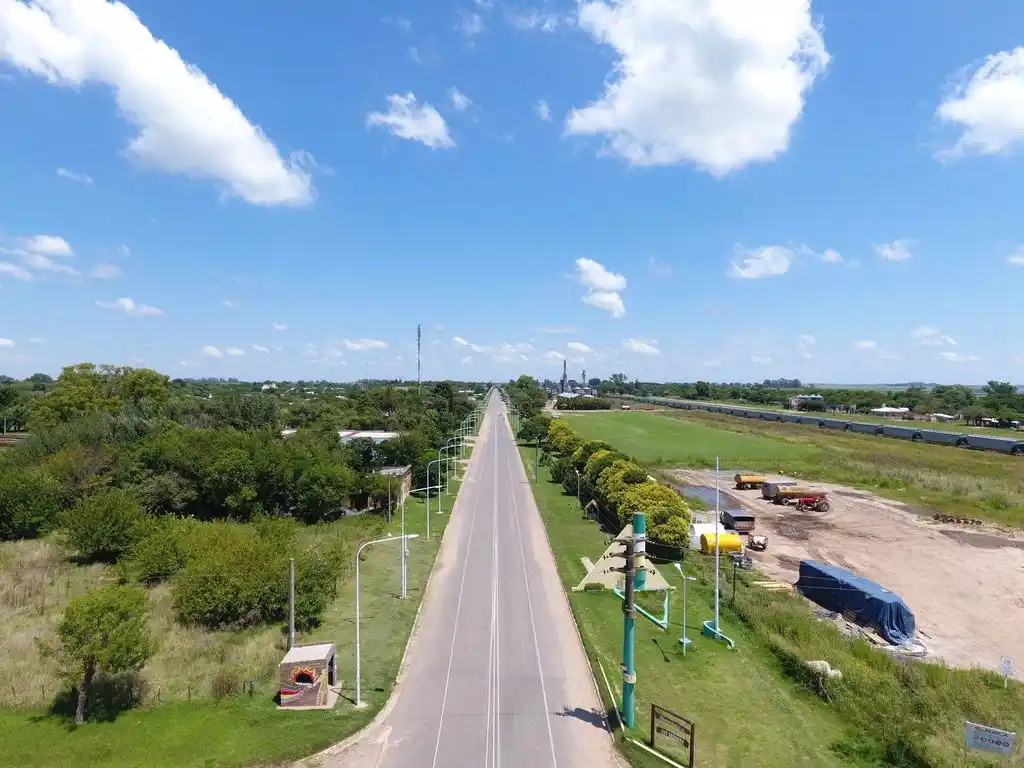 Ingreso a la localidad de San Eduardo.