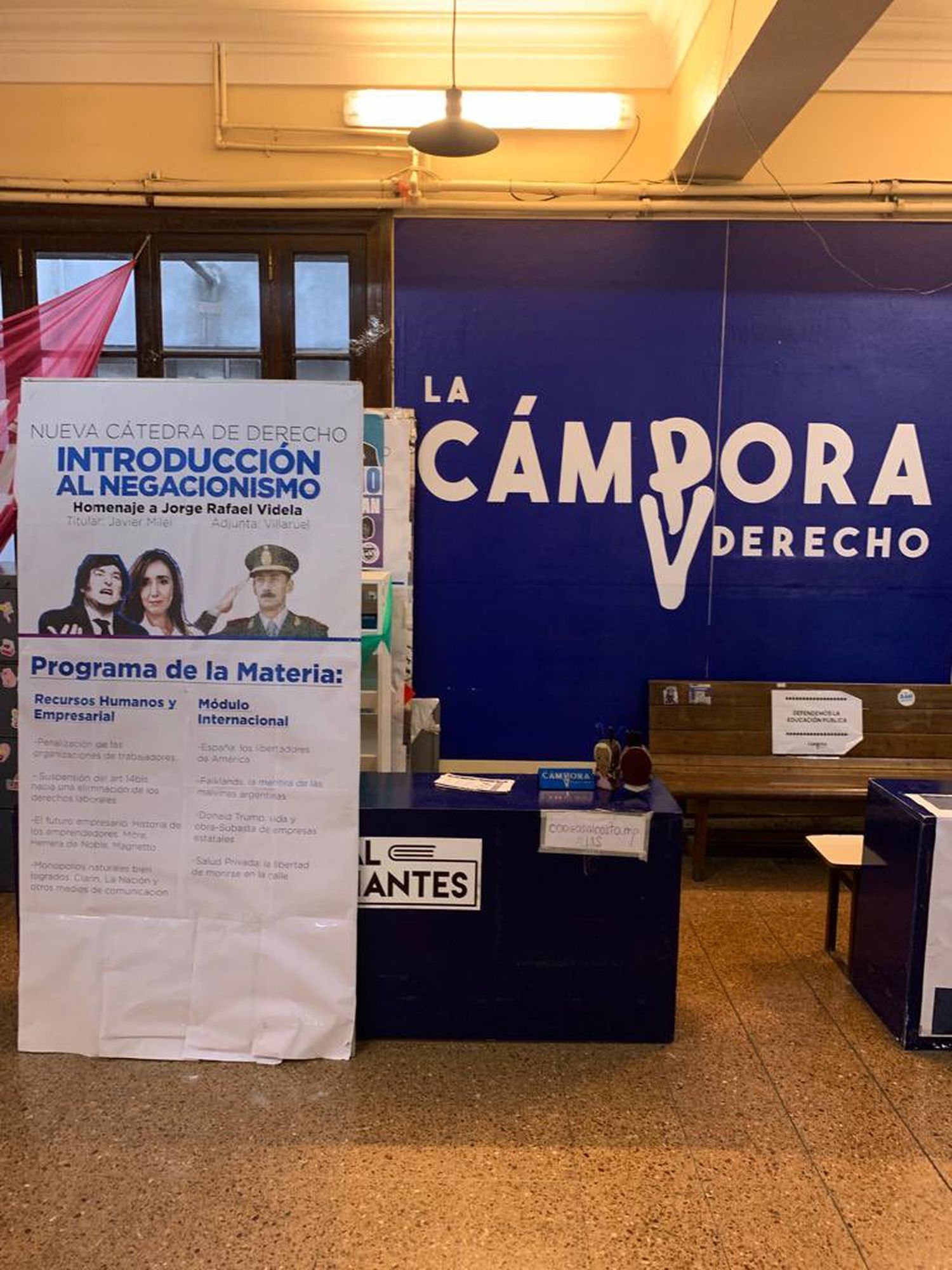 La propaganda en enfureció a Villarruel.