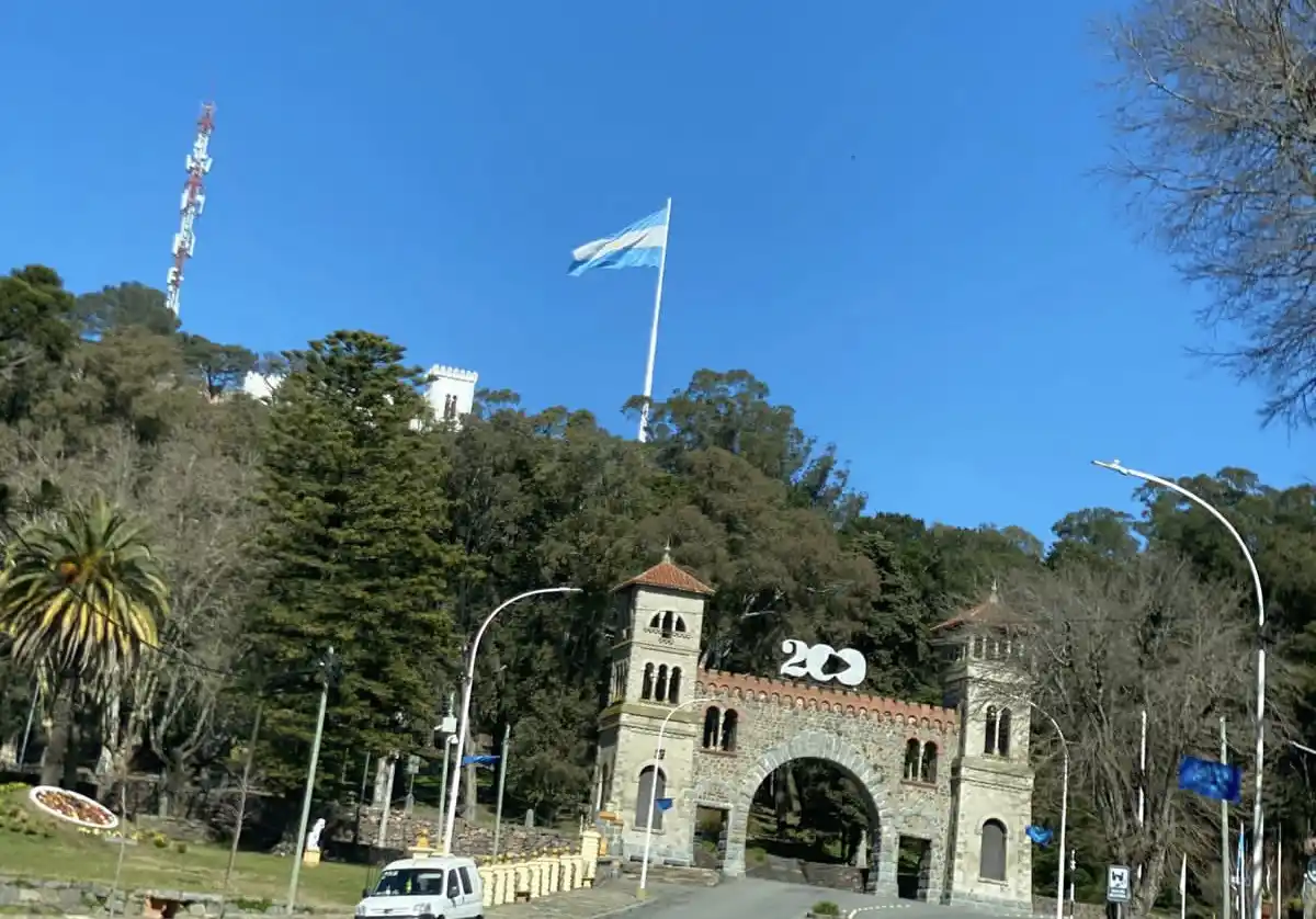 Se conmemora el Día de la Bandera