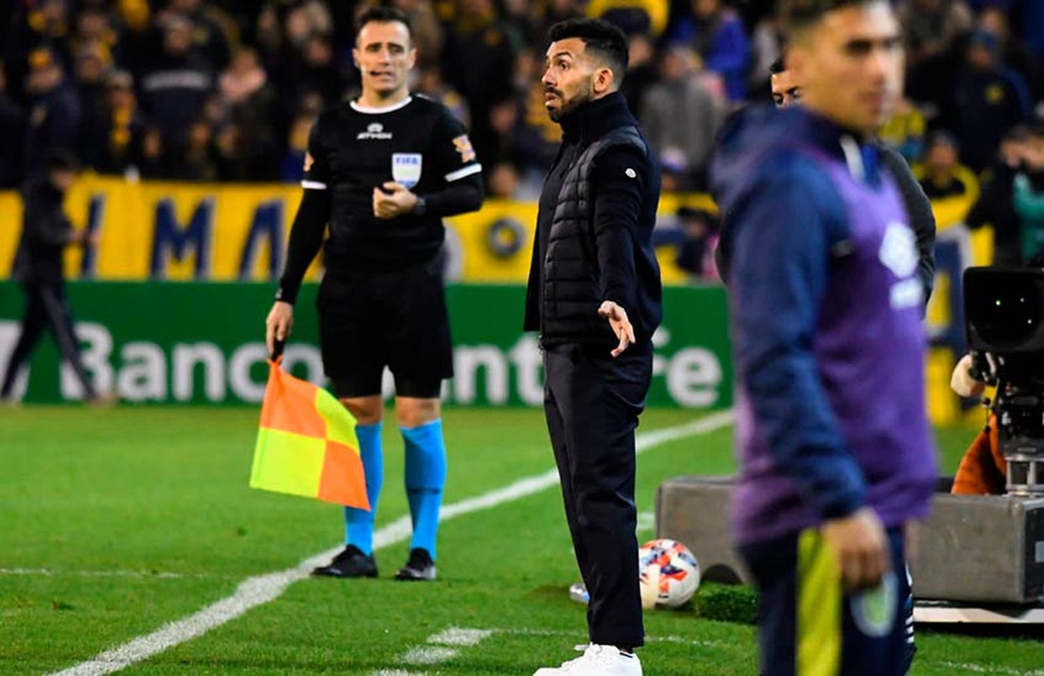 Tévez sacó chapa de técnico: «A mí nadie me pone o me saca algún jugador del equipo»