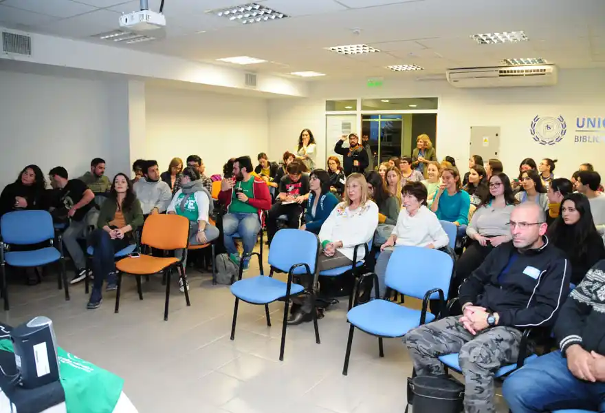 Martin Isasmendi - sec. gral. de aoma  barker