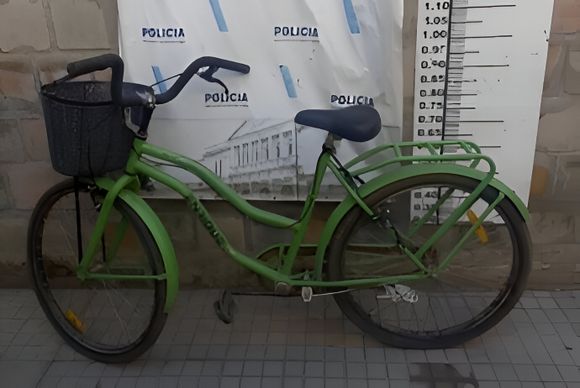 Recuperan bicicleta robada a principios de mes