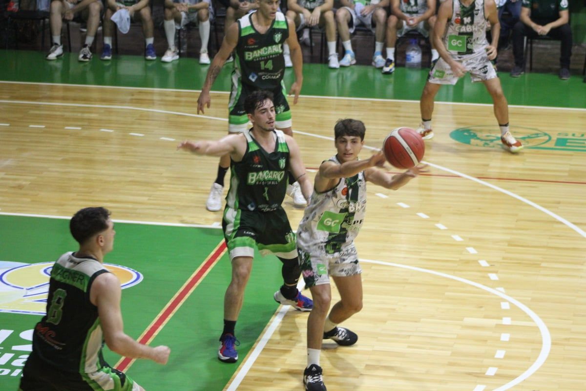 Los equipos gualeguayenses de B.H. y Centro Bancario ya comenzaron a moverse con miras al debut del venidero 2 de Agosto en la Liga Provincial de Mayores de la provincia. Gran expectativa y muchos equipos en competencia para este evento del baloncesto de la FEBER