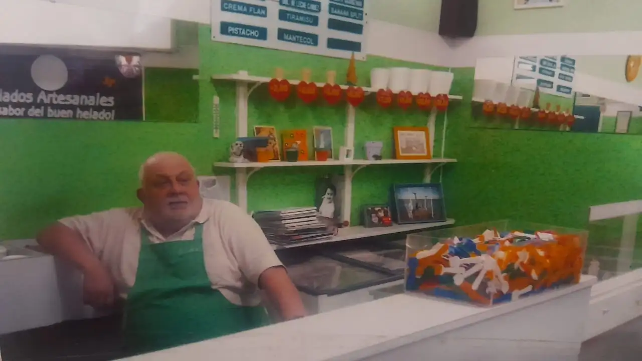 Emilio Palencia, el icónico heladero de Villa Italia.