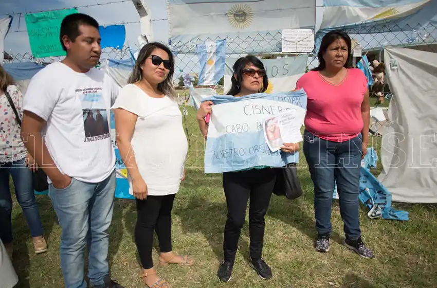 Submarino: a un mes de la desaparición, familiares harán una marcha