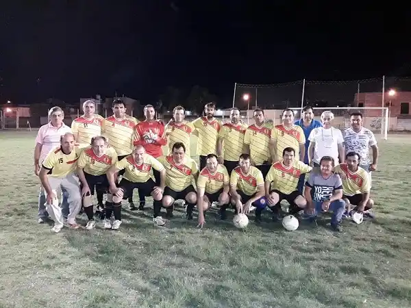 Sporting y Central Larroque definen el Torneo de Veteranos