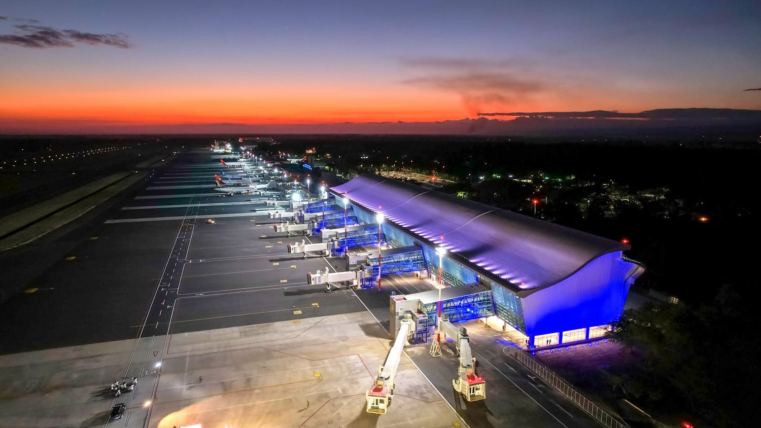 El Aeropuerto Internacional de El Salvador movió 4.5 millones de pasajeros en 2023