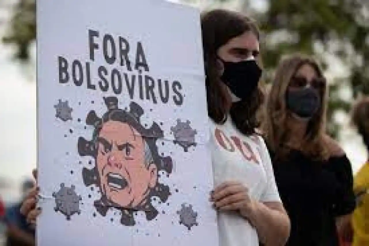 Opositores a Bolsonaro protestaron en Sao Paulo