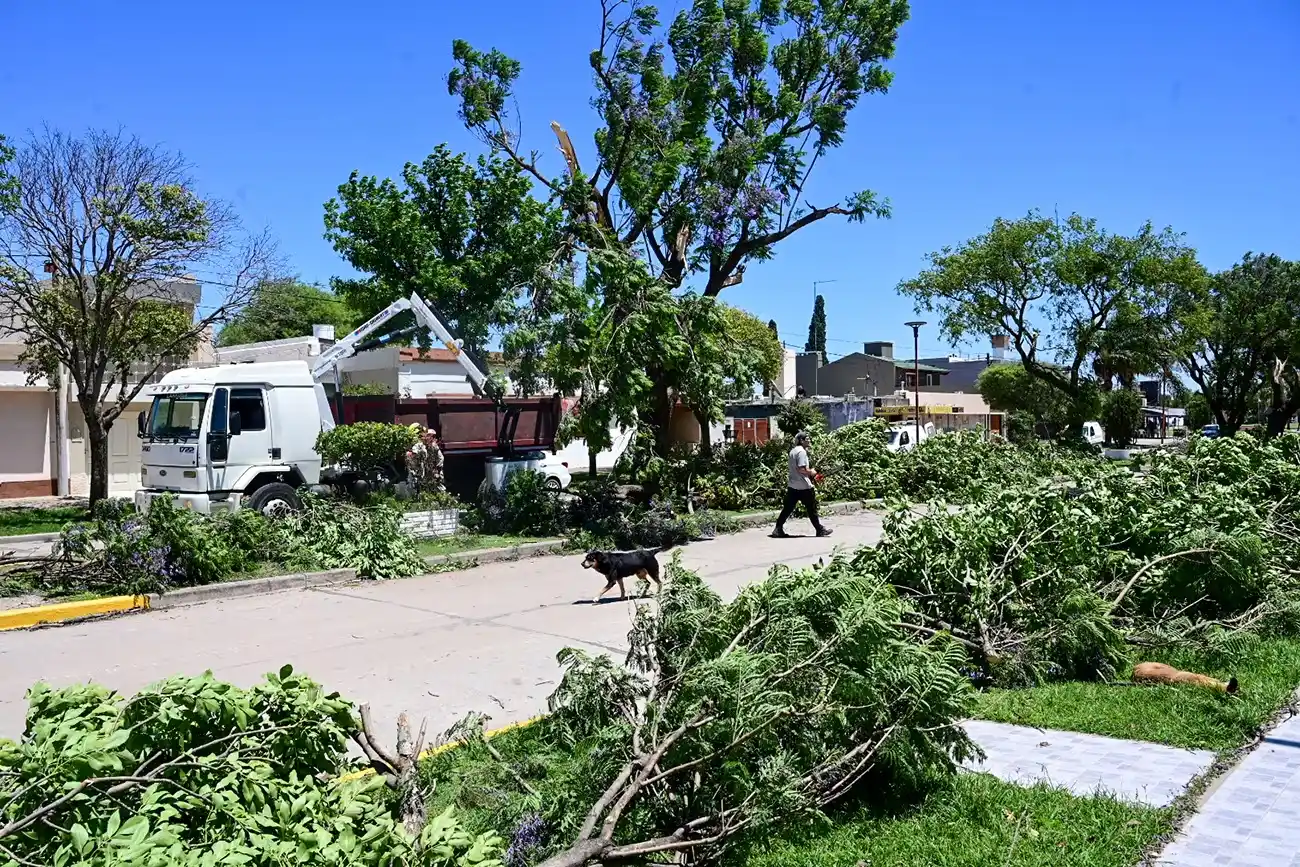 Días atrás, un fuerte temporal de viento y lluvia arrasó el pueblo de La Playosa. (Foto: La Voz del Interior)