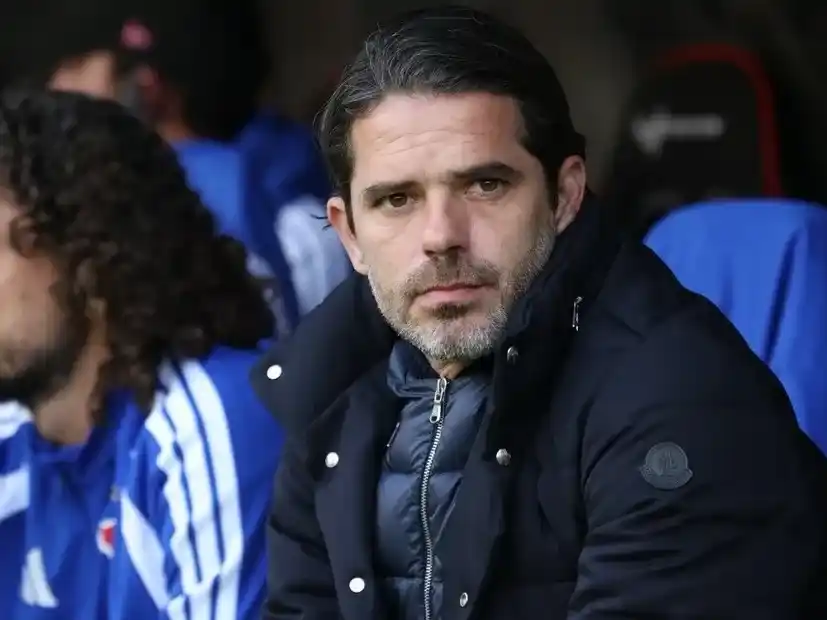 Fernando Gago fue intervenido en Santiago, donde se encuentra dirigiendo a la Universidad de Chile.