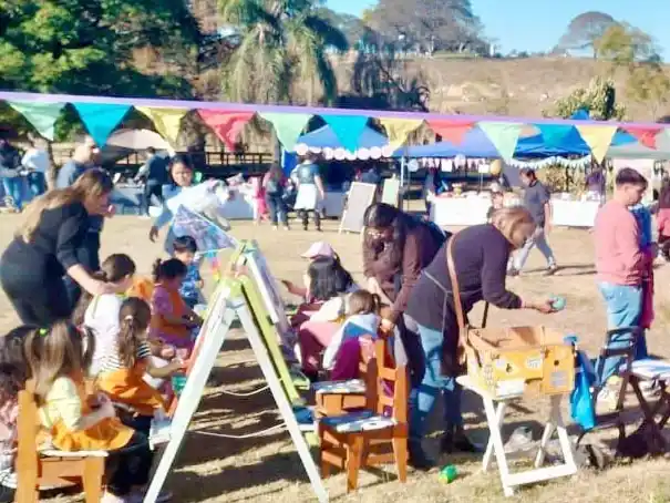Nueva edición de la Feria Paseo del Río en el Parque San Carlos