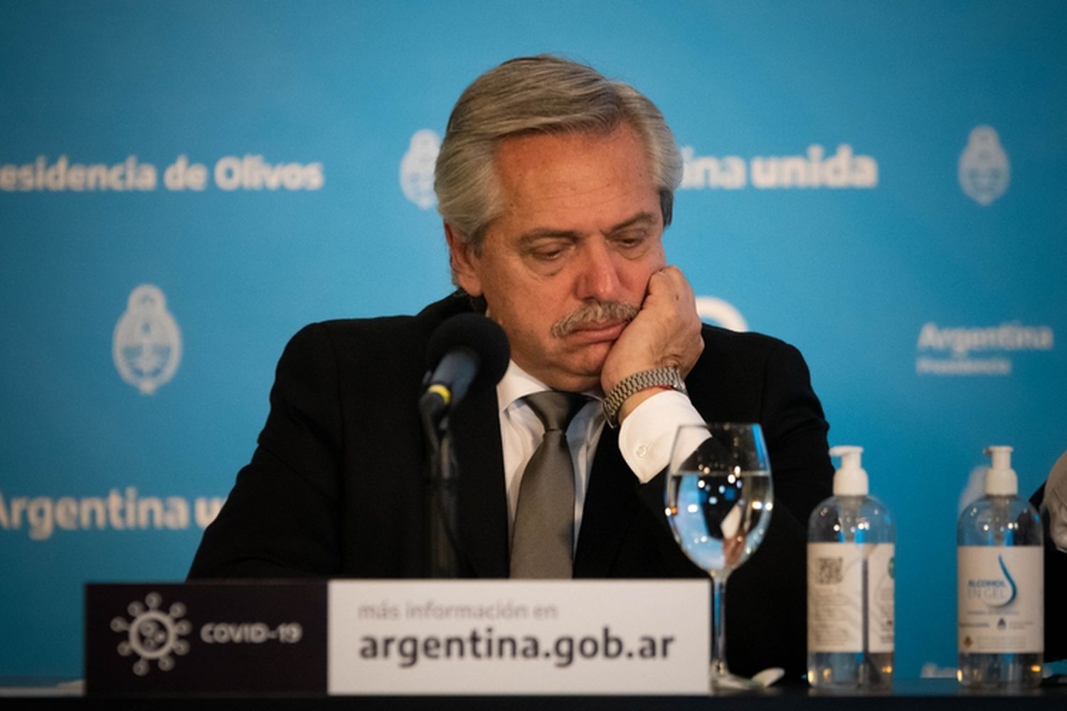 Le indicaron a Alberto Fernández que no salga de la Quinta de Olivos