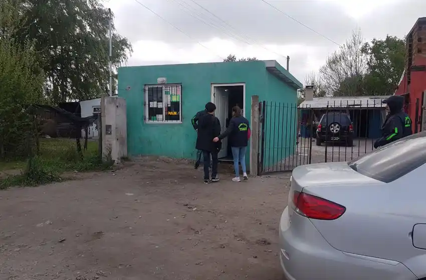 Atraparon a cuatro personas por vender cocaína en el barrio San Jorge